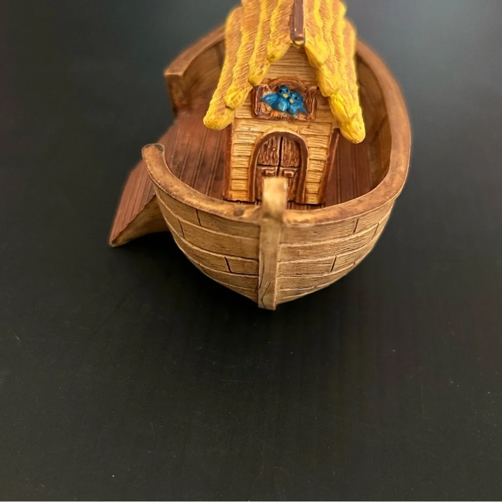 Vintage Hallmark Merry Miniatures “Noah and Friends” 5-Piece‎ Set